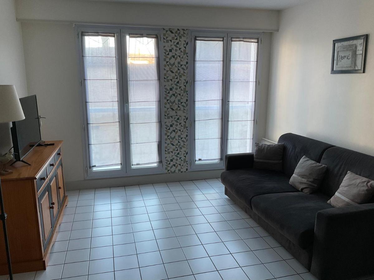 Appartement Centre Ville Pres Du Port Avec Parking Et Wifi La Rochelle  Exteriör bild