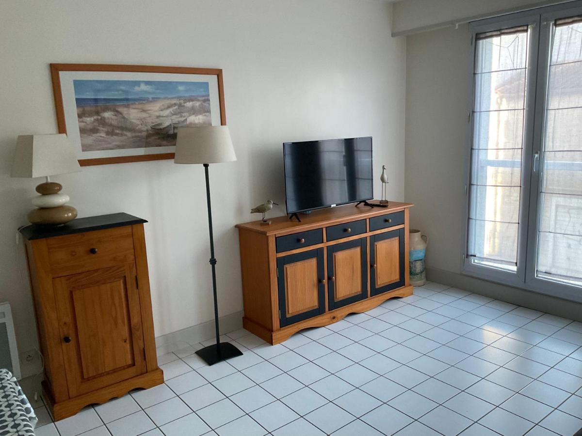 Appartement Centre Ville Pres Du Port Avec Parking Et Wifi La Rochelle  Exteriör bild